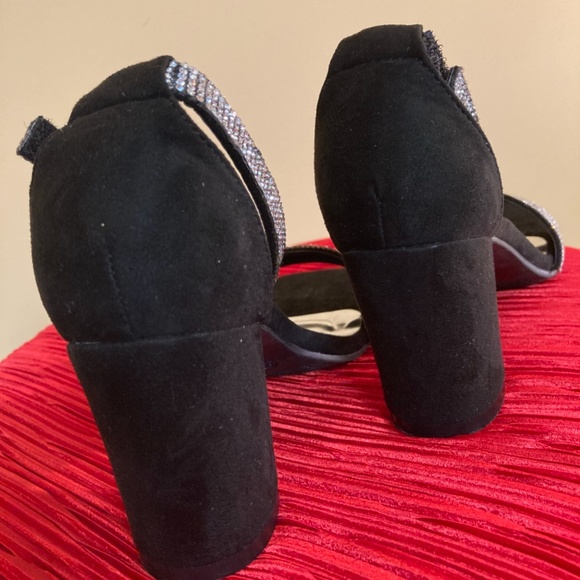 GEM Black Chunky Heel w/ Rhinestones - Picture 2 of 5